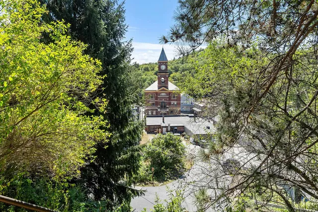 $399,000 | 12 Todd Hill Road, Hinsdale, NH 03451