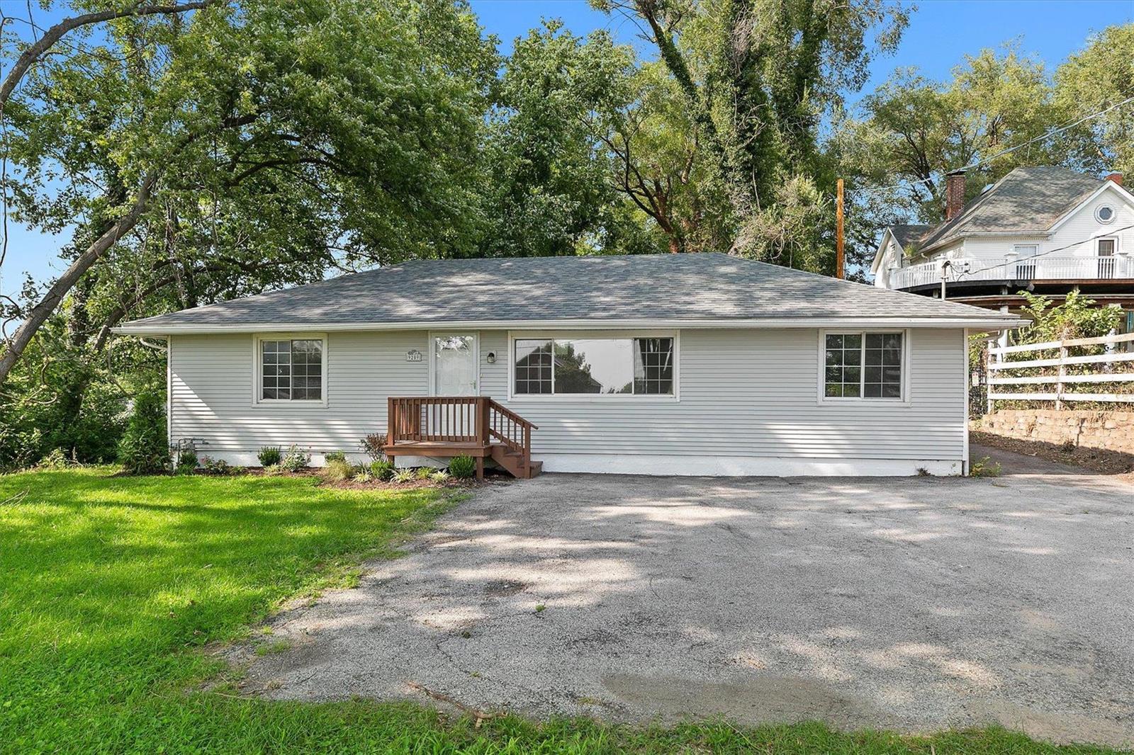 9209 Bunkum Road Fairview Heights, IL 62208 - Photo 24 of 24 Gallery Image 24