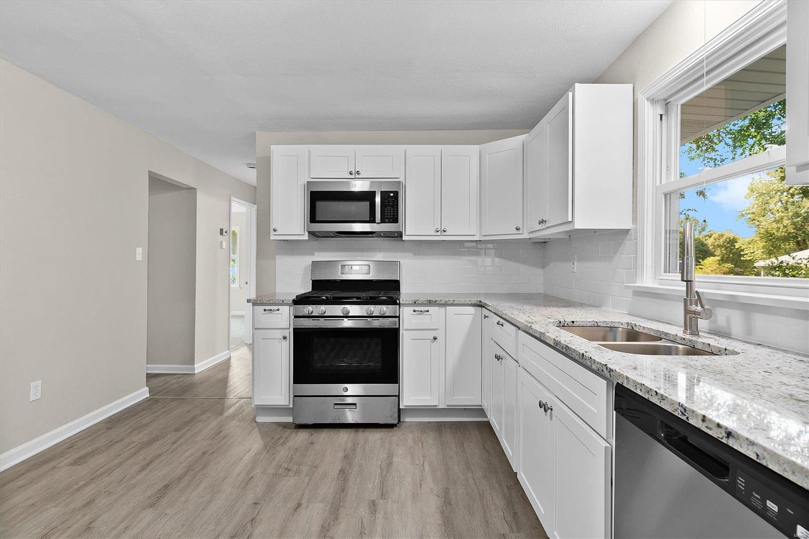 9209 Bunkum Road Fairview Heights, IL 62208 - Photo 8 of 24 Gallery Image 8