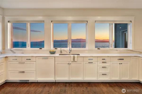 $2,895,000 | 5006 Scurlock Road, Freeland, WA 98249