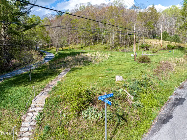 $274,000 | 513 Beadwood Lane, Damascus, VA 24236