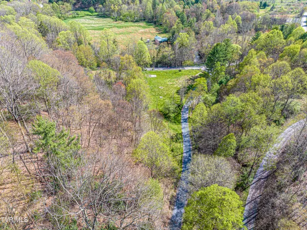$250,000 | 513 Beadwood Lane, Damascus, VA 24236