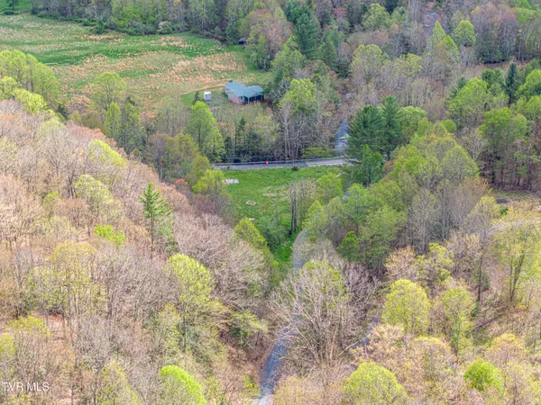 $250,000 | 513 Beadwood Lane, Damascus, VA 24236