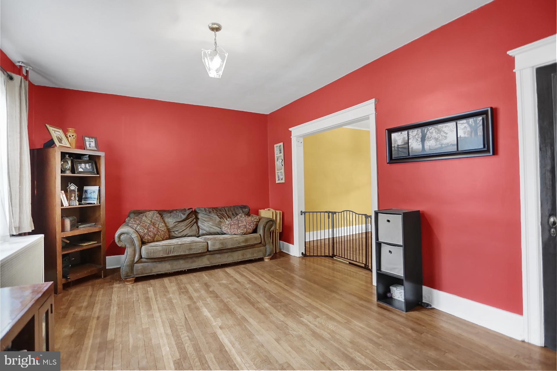339 Sunset Road Reading, PA 19611 - Photo 3 of 25