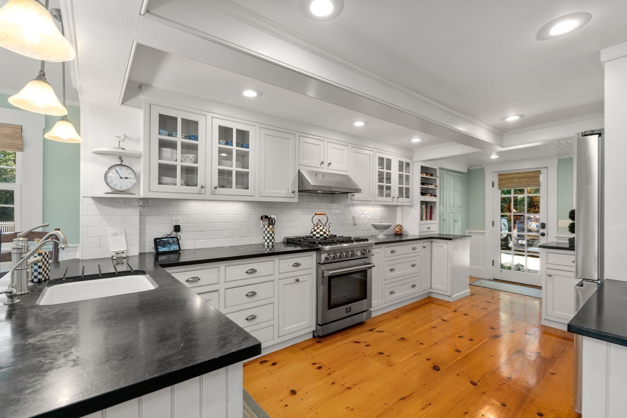 4428 Main Street Barnstable, MA 02675 - Photo 10 of 41 Gallery Image 10