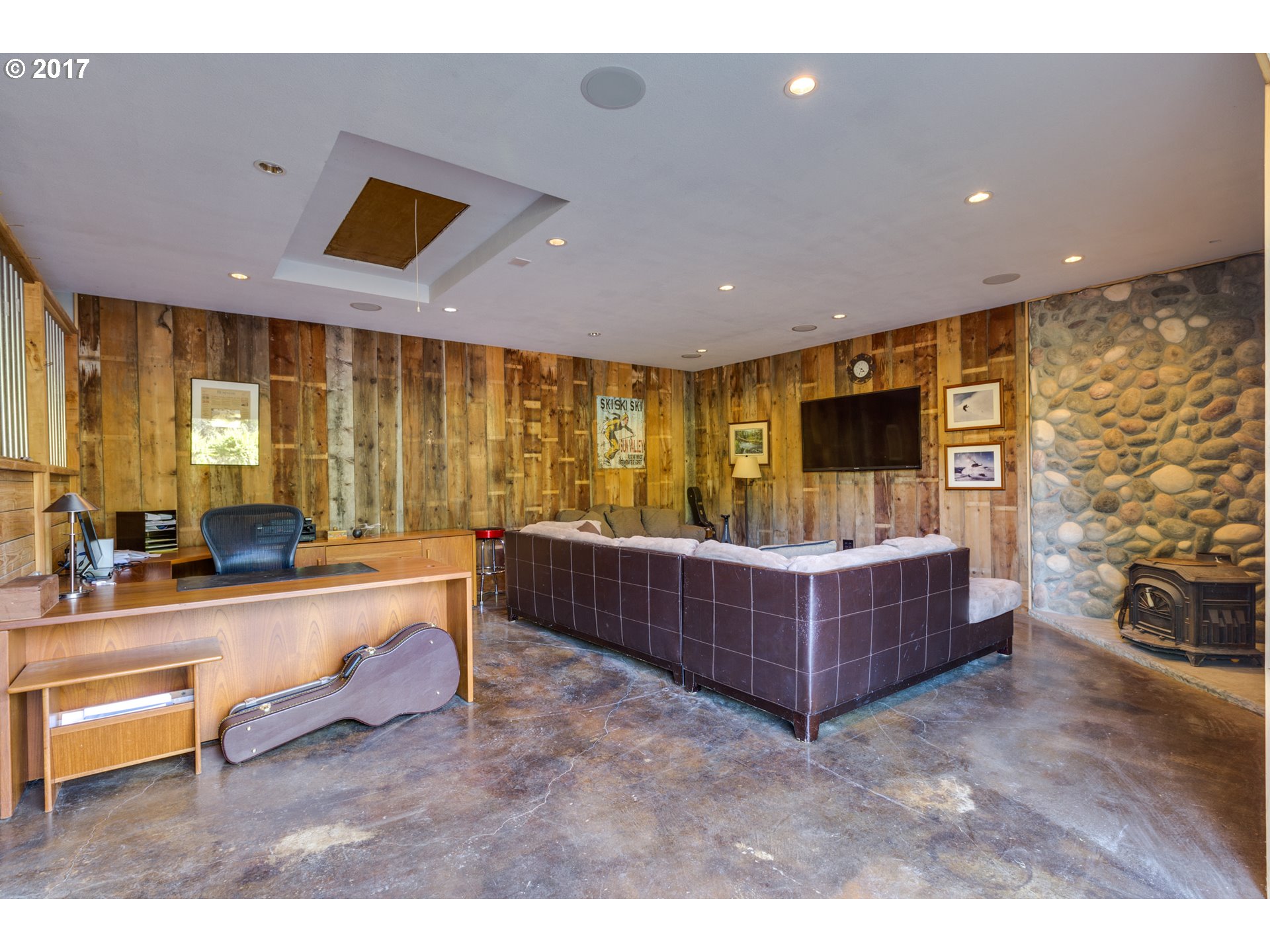 2160 Southwest Childs Road Lake Oswego, OR 97034 - Photo 24 of 32 Gallery Image 24