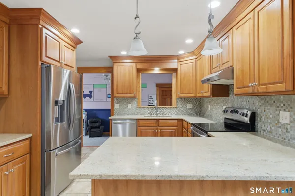 $549,900 | 89 Anne Road, Southington, CT 06479