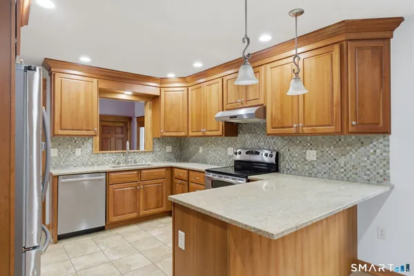 $549,900 | 89 Anne Road, Southington, CT 06479