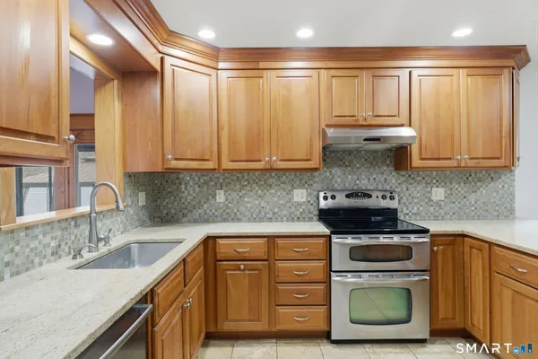 $549,900 | 89 Anne Road, Southington, CT 06479