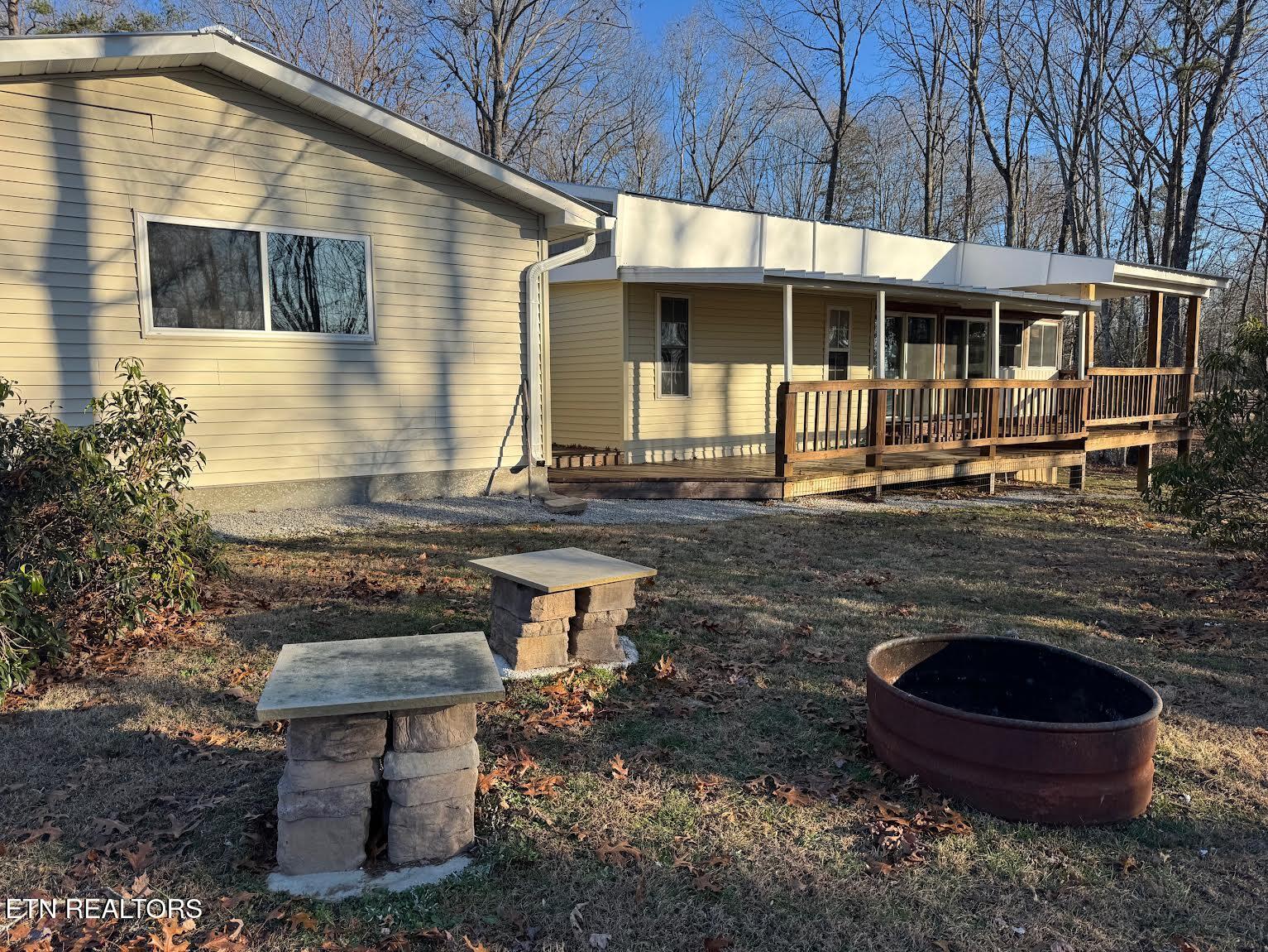 222 Pickett Line Road Jamestown, TN 38556 - Photo 2 of 26 0-11