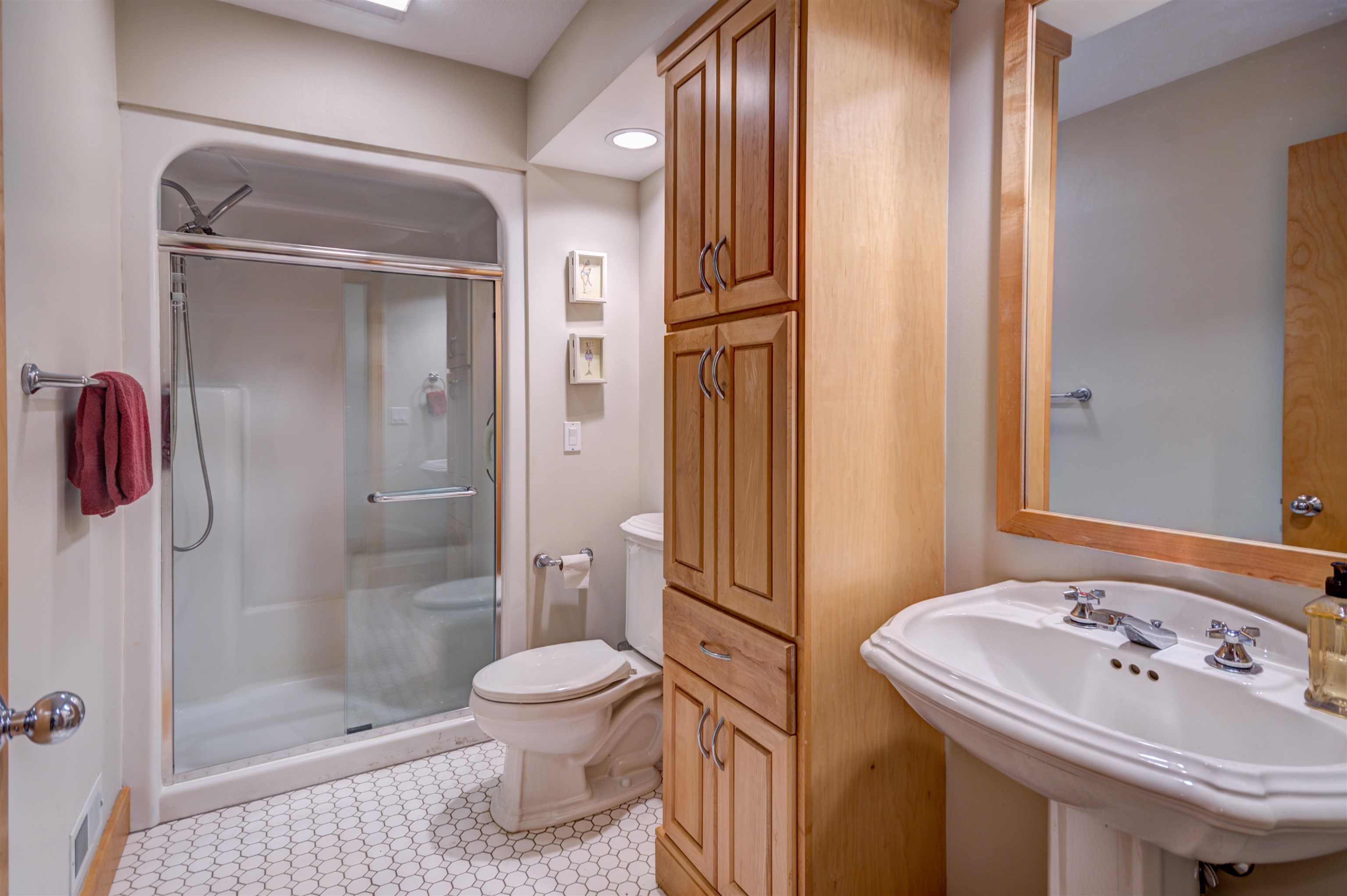 13434 Hedeen Road Traverse City, MI 49686 - Photo 31 of 42 1909212-33.JPG