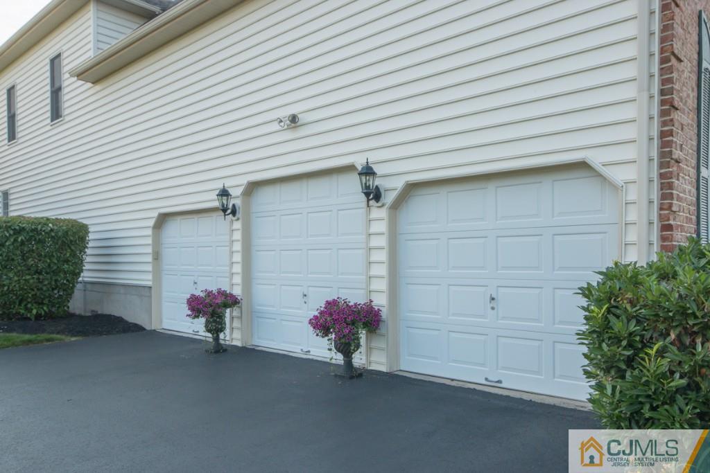 1 Baker Way Pennington, NJ 08534 - Photo 22 of 25 a view of a garage