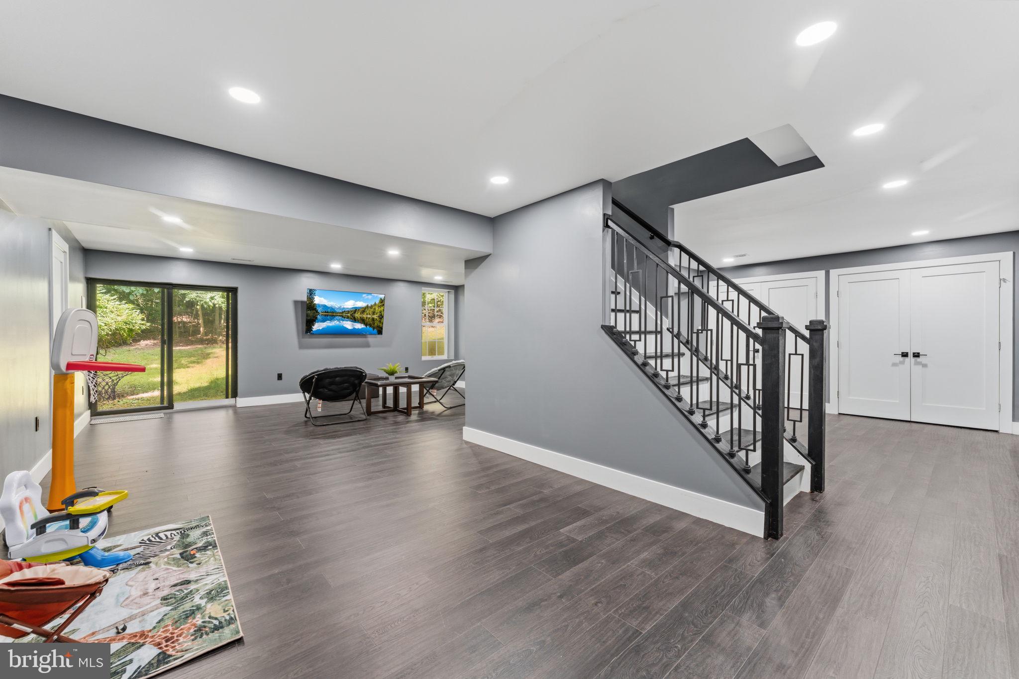 6658 Fox Den Road Manassas, VA 20112 - Photo 35 of 52 Gallery Image 35