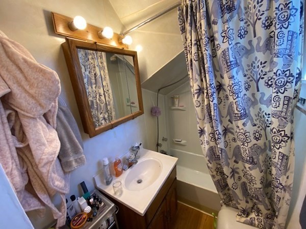 16 Reed Avenue Everett, MA 02149 - Photo 14 of 30 Gallery Image 14
