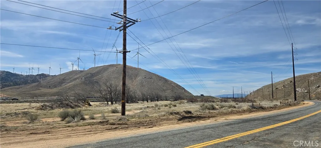 10100 Tehachapi Tehachapi, CA 93561 - Photo 1 of 7