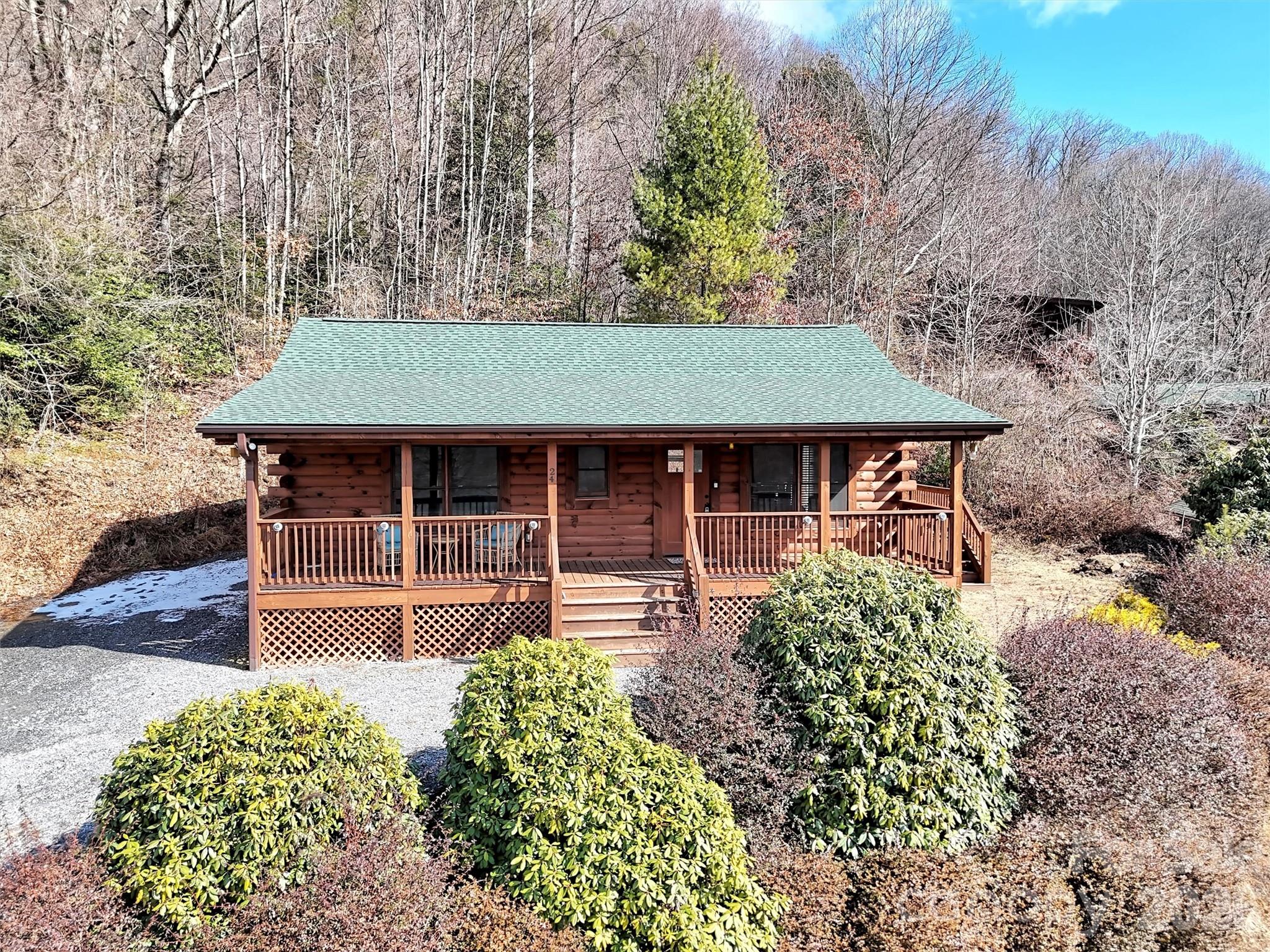 24 Hawthorn Road Waynesville, NC 28785 - Photo 25 of 34
