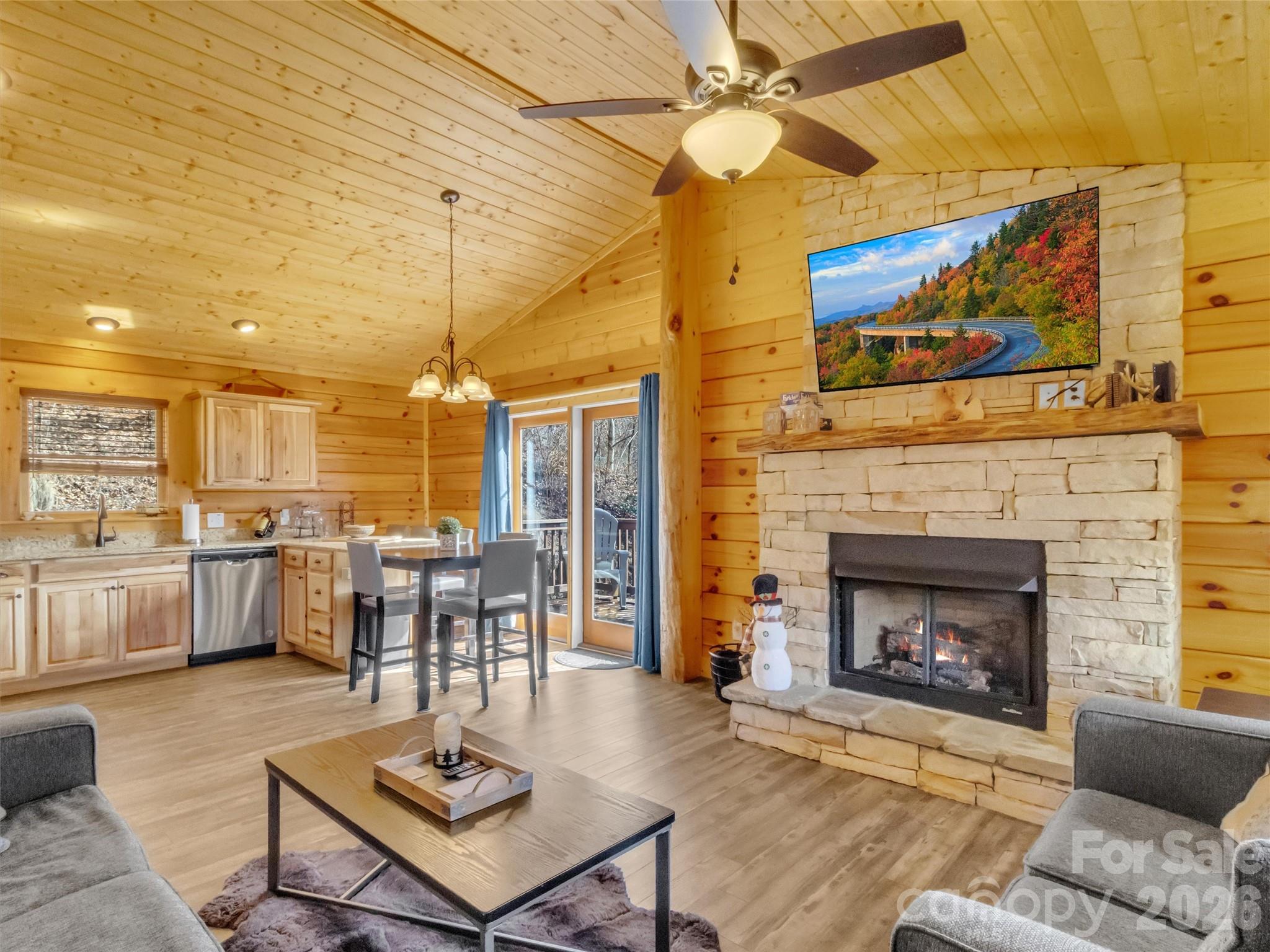 24 Hawthorn Road Waynesville, NC 28785 - Photo 3 of 34