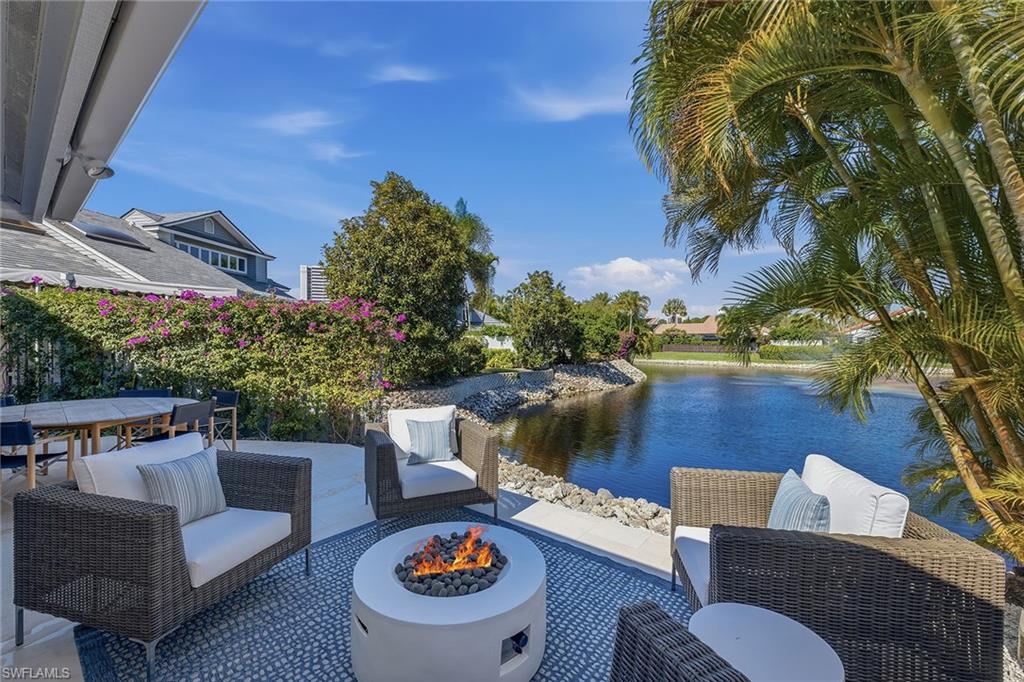 625 Bridge Way Lane Naples, FL 34108 - Photo 11 of 27