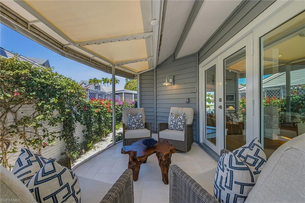 625 Bridge Way Lane Naples, FL 34108 - Photo 12 of 27