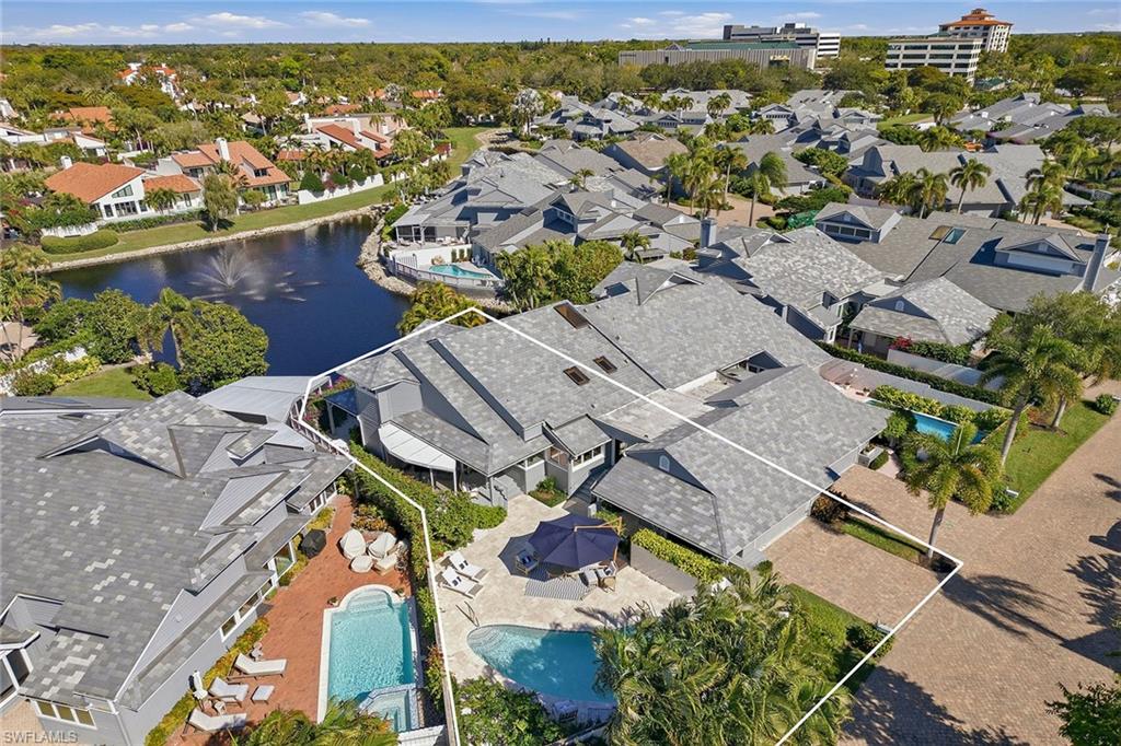 625 Bridge Way Lane Naples, FL 34108 - Photo 5 of 27