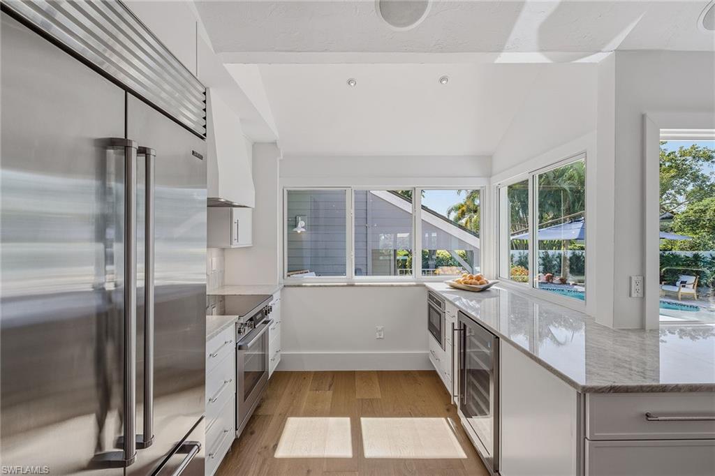 625 Bridge Way Lane Naples, FL 34108 - Photo 7 of 27