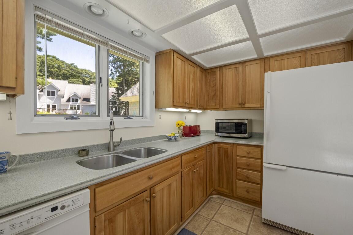 17 West Harbor Pond Road, Unit 17B Boothbay Harbor, ME 04575 - Photo 20 of 57 22