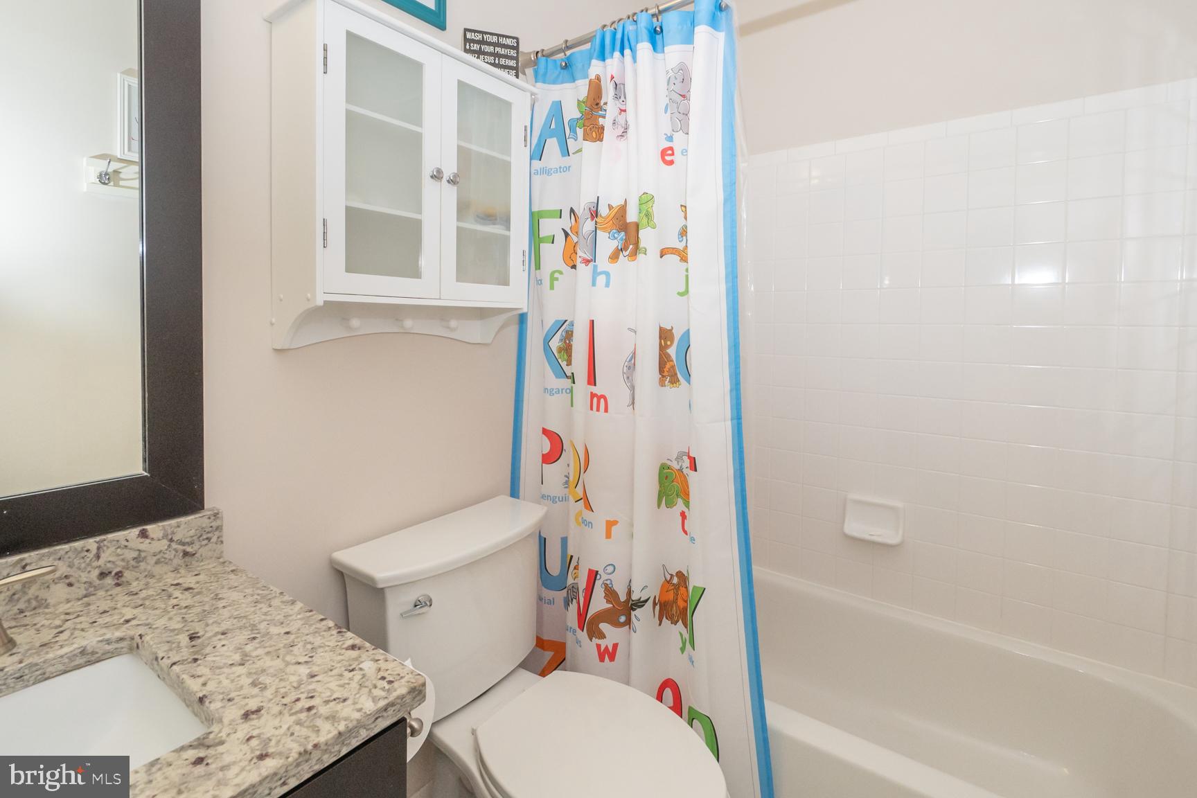 314 Watkins Road Pennington, NJ 08534 - Photo 53 of 57 2nd Floor Bathroom