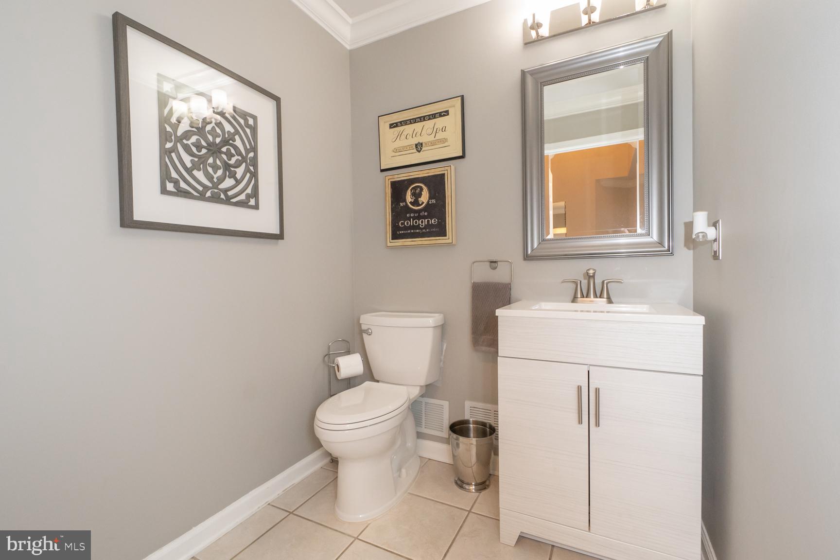 314 Watkins Road Pennington, NJ 08534 - Photo 55 of 57 1st Floor Powder Room