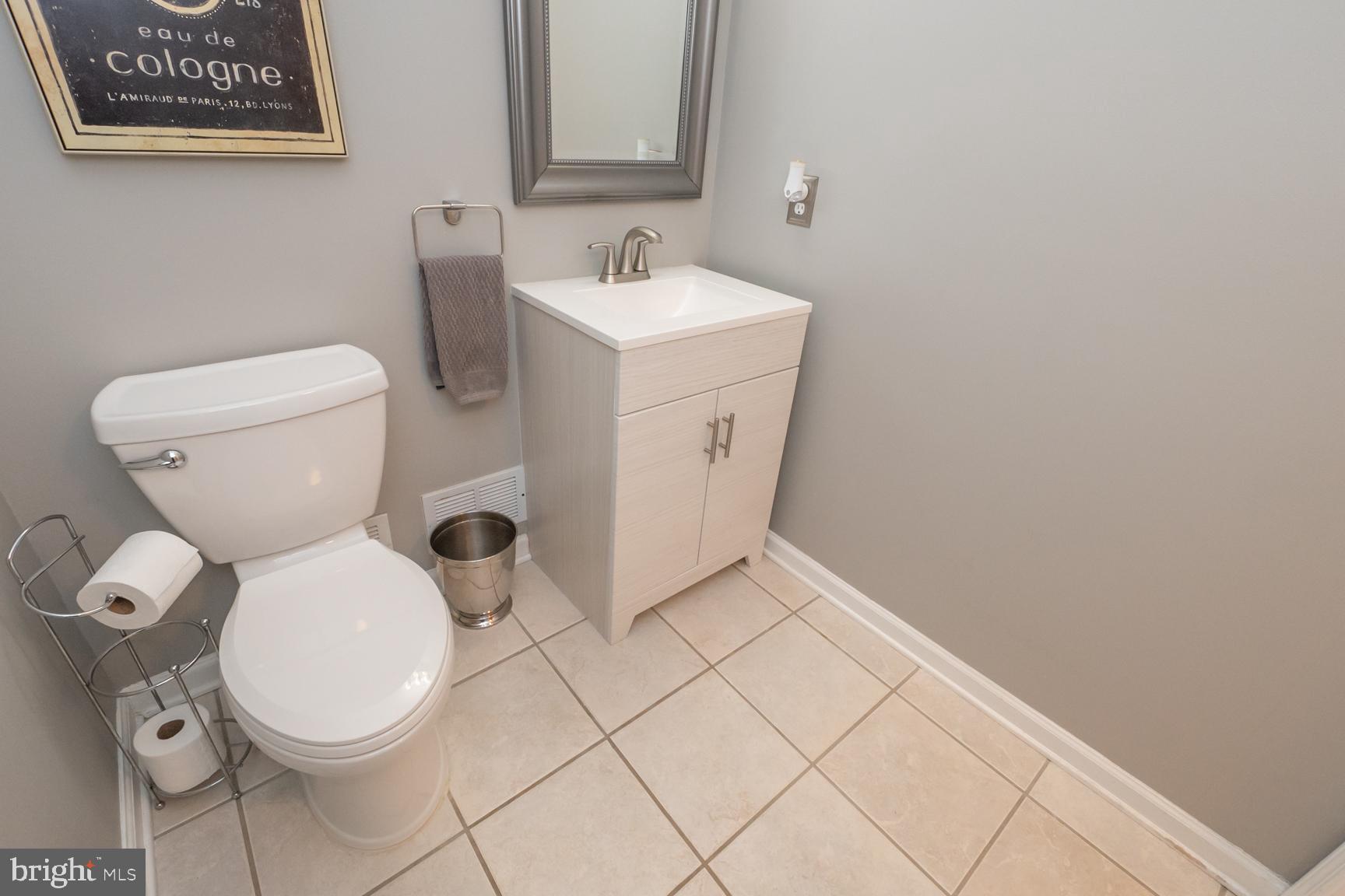 314 Watkins Road Pennington, NJ 08534 - Photo 56 of 57 1st Floor Powder room