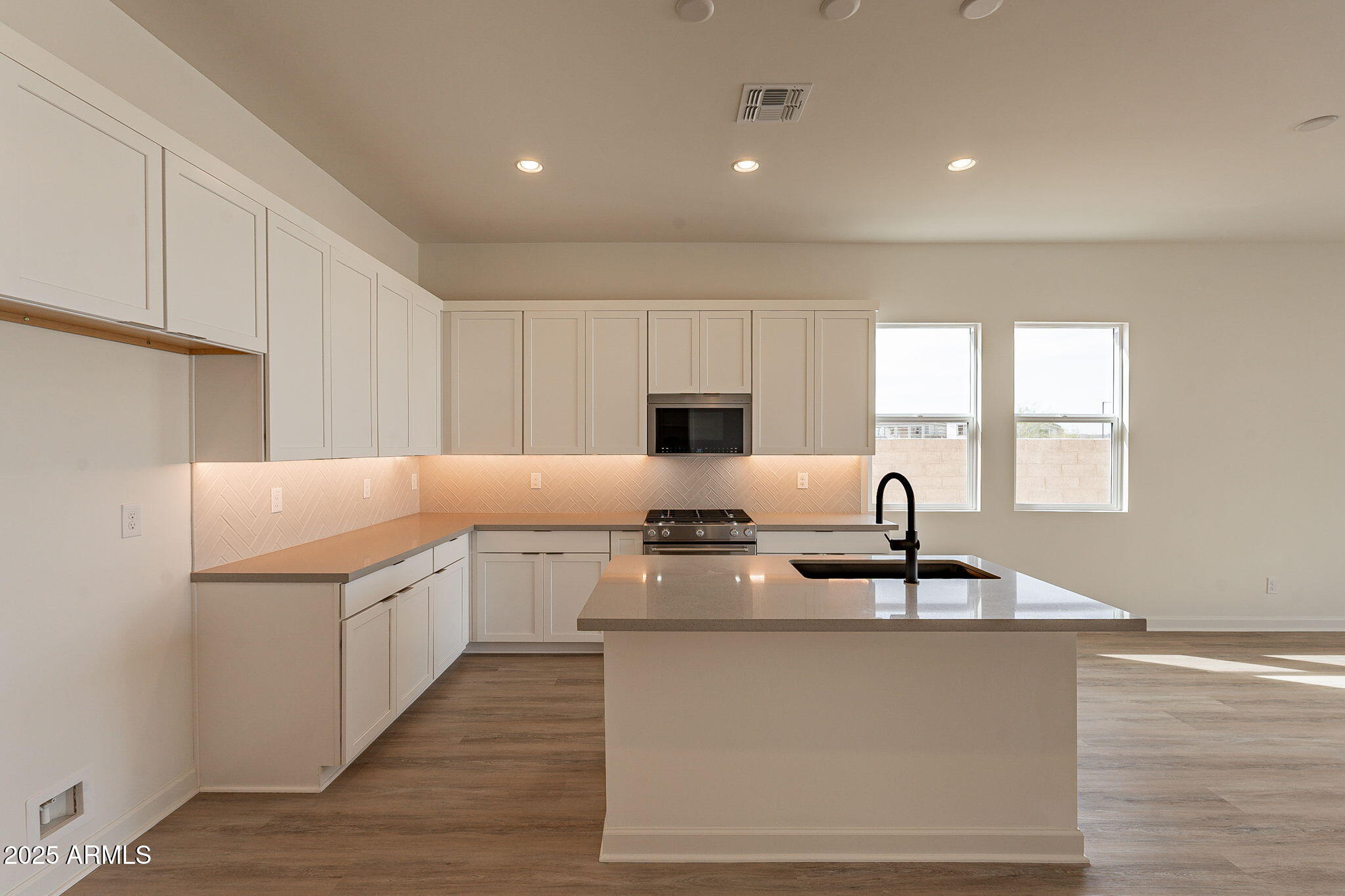 17990 West Long Lake Road Goodyear, AZ 85338 - Photo 4 of 29 11-web-or-mls-Long-11 (2)
