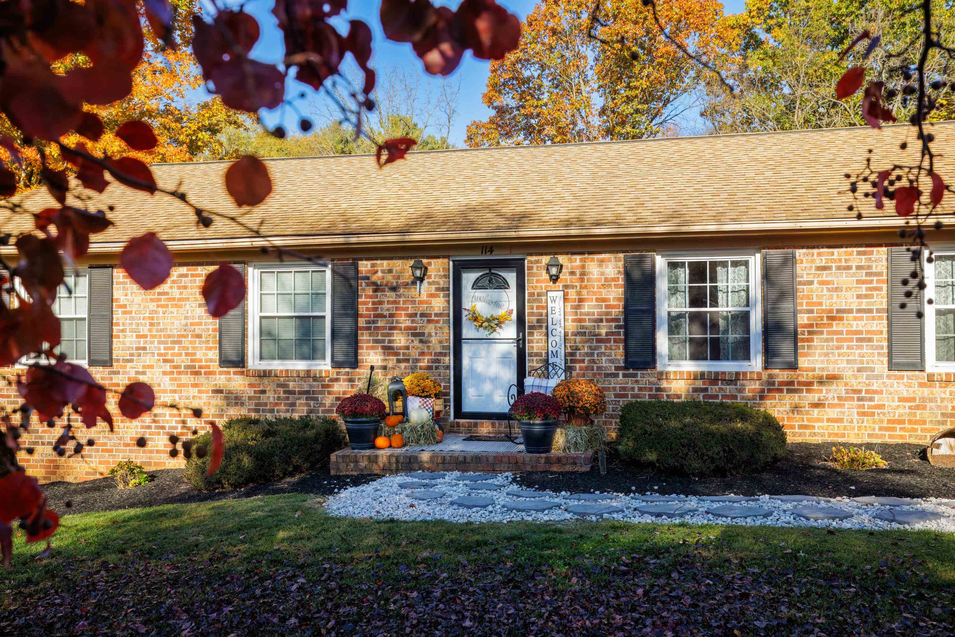 114 Berry Farm Road Staunton, VA 24401 - Photo 6 of 54 Gallery Image 6