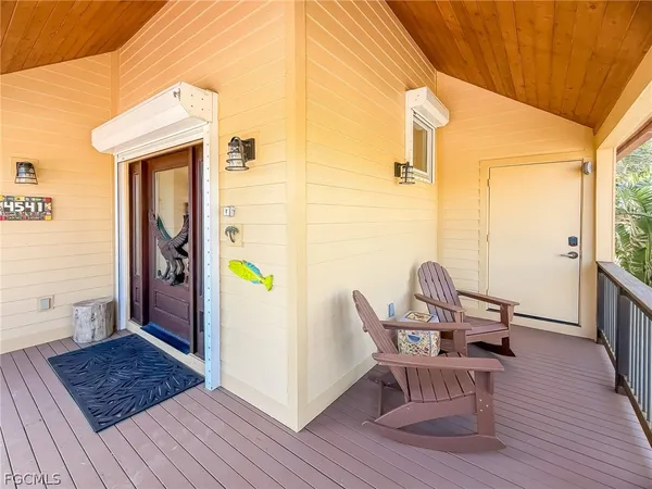 $1,495,000 | 4541 Conch Shell Drive, Captiva, FL 33924