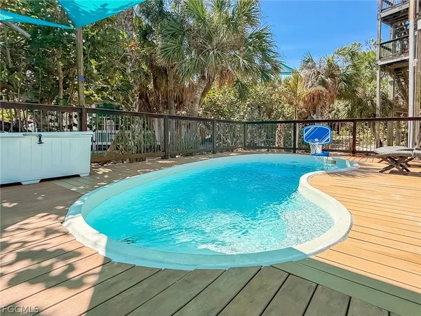 $1,495,000 | 4541 Conch Shell Drive, Captiva, FL 33924