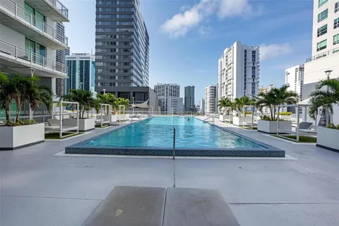 $405,000 | 690 Southwest 1st Court, Unit 1213, Miami, FL 33130