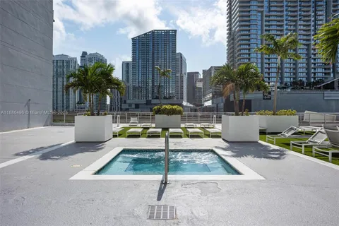 $405,000 | 690 Southwest 1st Court, Unit 1213, Miami, FL 33130