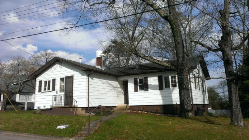 103 Kenwyn Road Oak Ridge, TN 37830 - Photo 1 of 21 103 Kenwyn Front.jpg