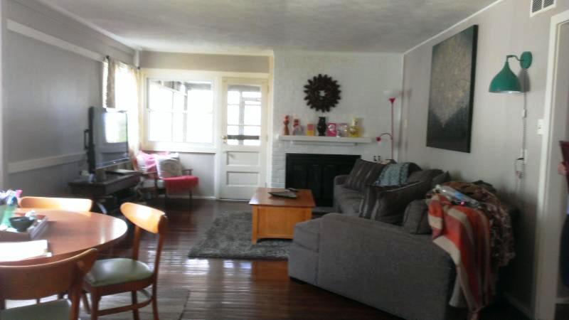 103 Kenwyn Road Oak Ridge, TN 37830 - Photo 4 of 21 Big Living Room.jpg