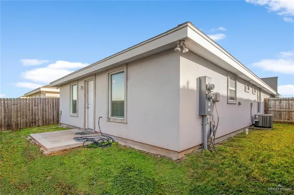 $1,150 | 2019 Stardust Lane, Unit 4, Edinburg, TX 78541
