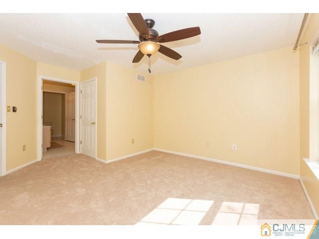 73 Prestwick Way Edison, NJ 08820 - Photo 5 of 6 Gallery Image 5
