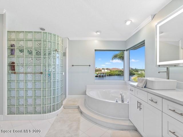 690 Fountain Boulevard Satellite Beach, FL 32937 - Photo 39 of 64 039_Master Bathroom
