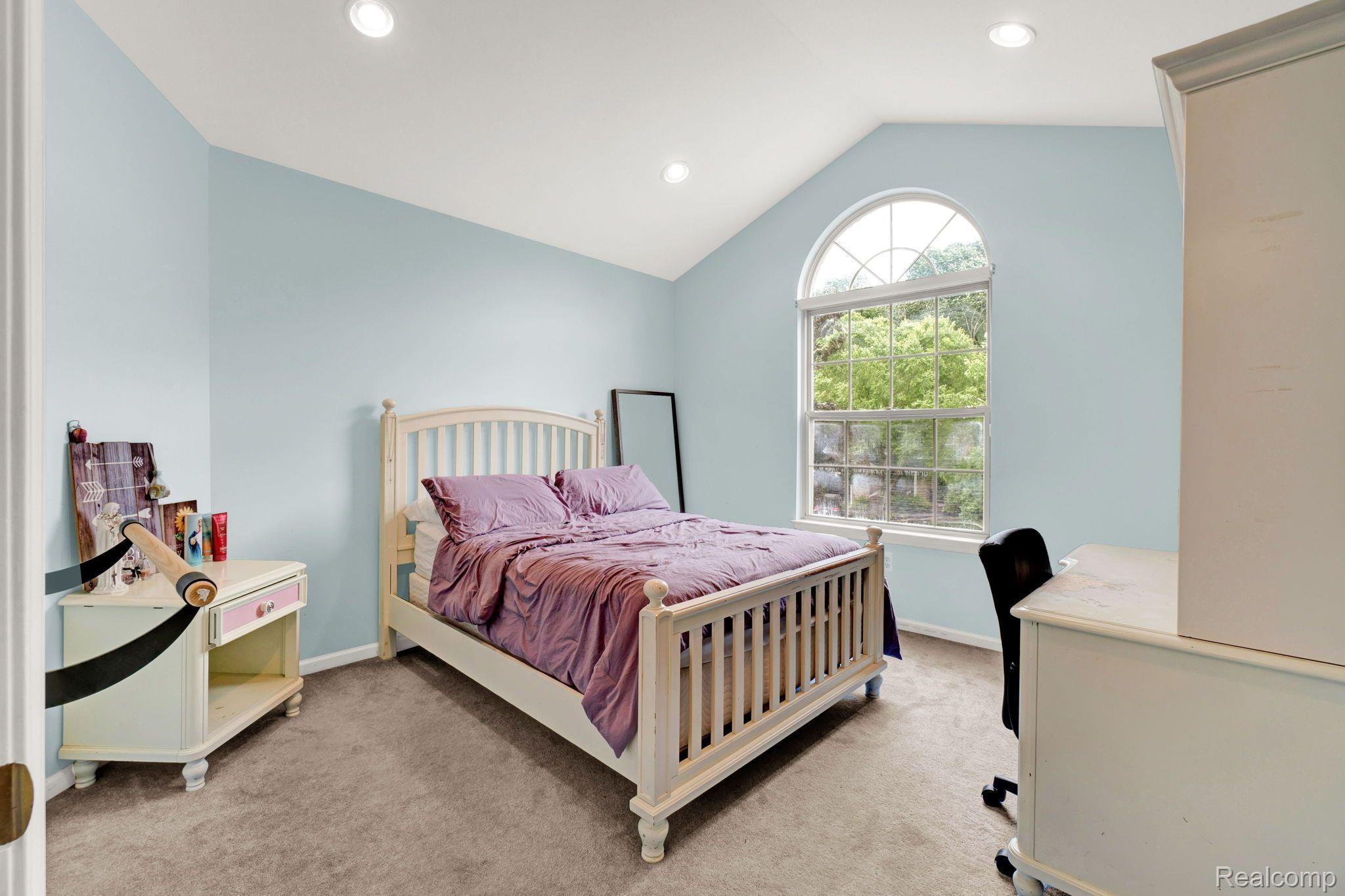 109 Chestnut Ridge Walled Lake, MI 48390 - Photo 29 of 54 Gallery Image 29