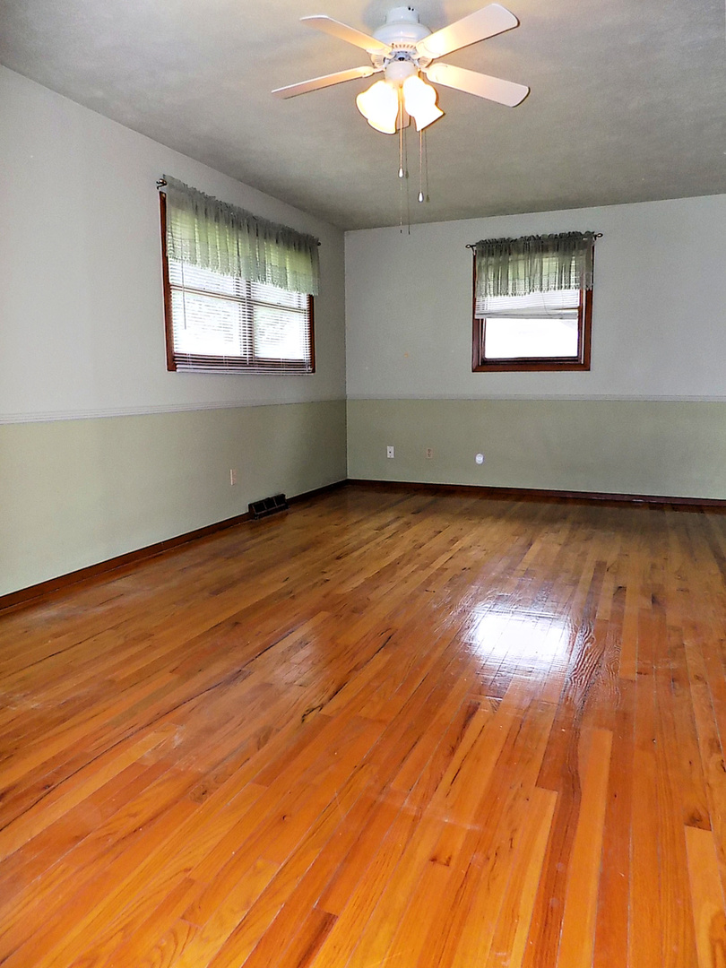1108 Riverside Avenue Streator, IL 61364 - Photo 12 of 38 Gallery Image 12