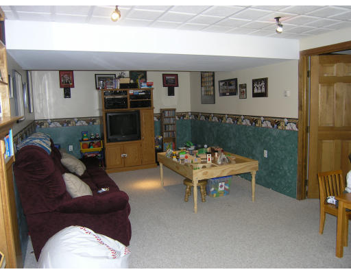 76 Keystone Lane Billerica, MA 01821 - Photo 10 of 13 Gallery Image 10