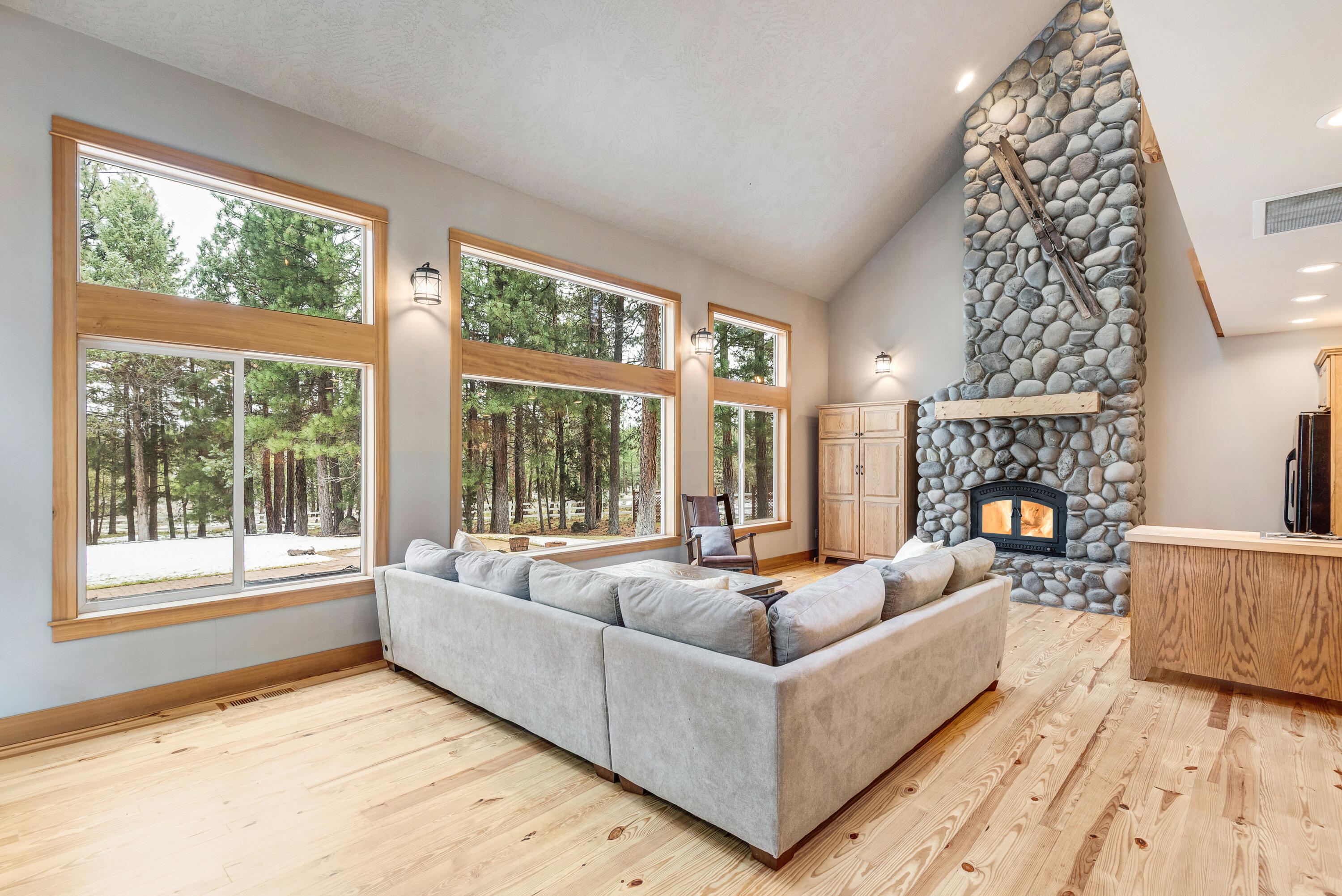69550 Deer Ridge Road Sisters, OR 97759 - Photo 56 of 69 51