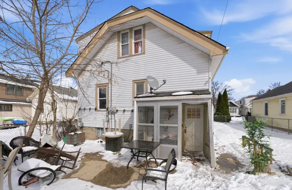 $309,900 | 2213 South 74th Street, Unit 2215, West Allis, WI 53219