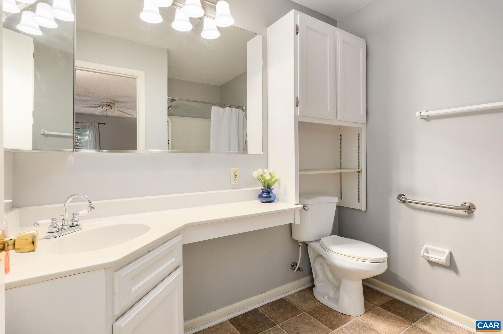 115 Turtle Creek Road, Unit 2 Charlottesville, VA 22901 - Photo 13 of 26 Gallery Image 13
