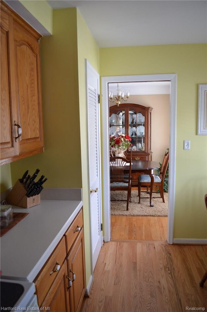 28158 Hawberry Road Farmington, MI 48331 - Photo 17 of 33 Hawberry9.JPG