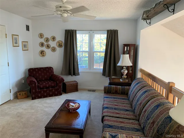 $449,900 | 1 South Cambridge Court, Fishkill, NY 12524