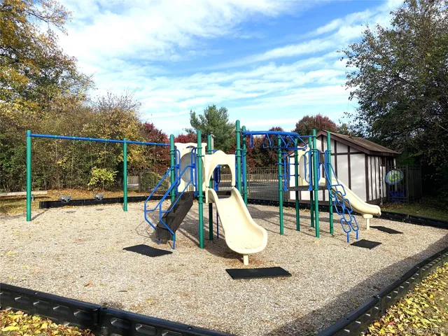 $449,900 | 1 South Cambridge Court, Fishkill, NY 12524