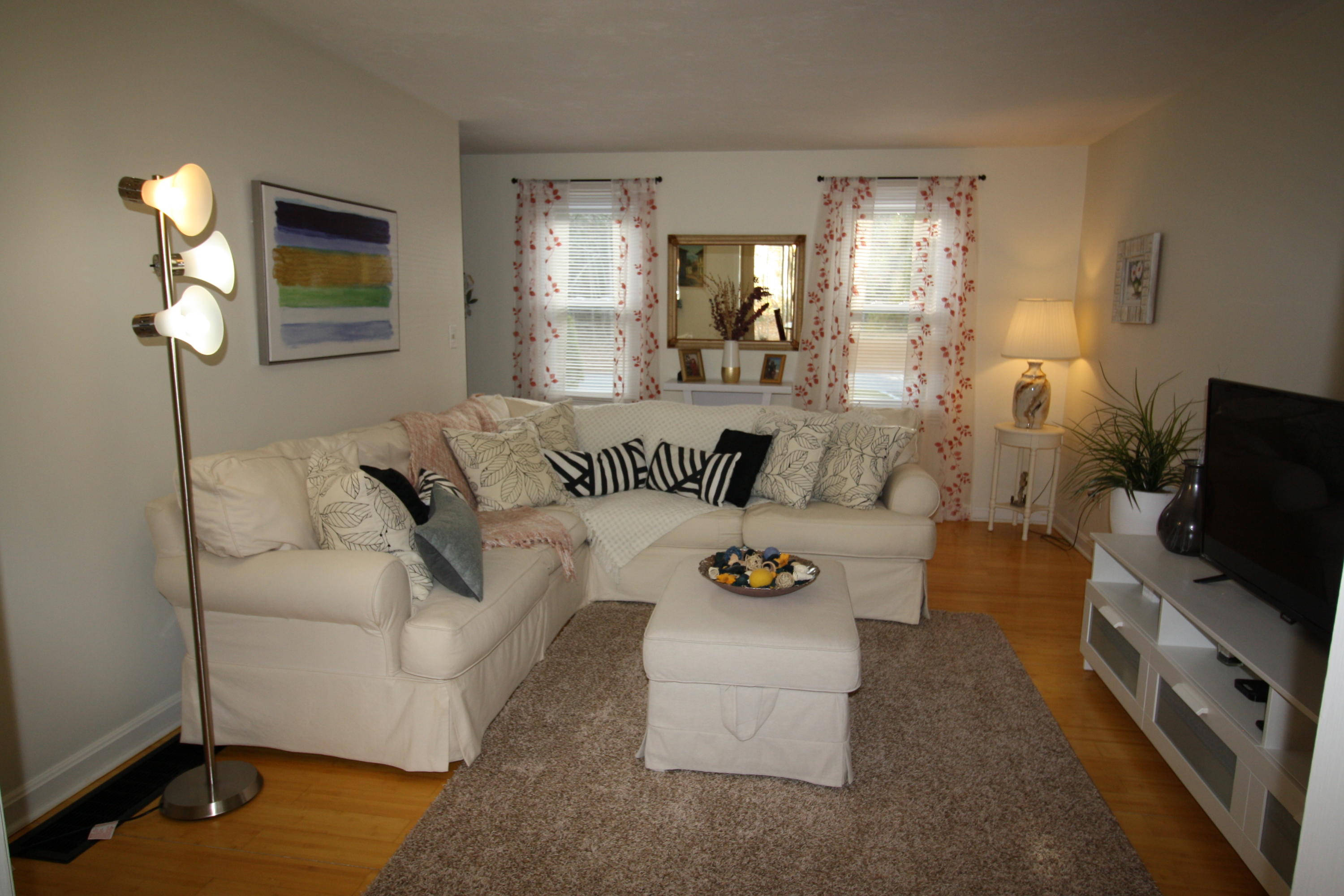 206 Nye Road Centerville, MA 02632 - Photo 5 of 14 a living room with furniture and a flat screen tv